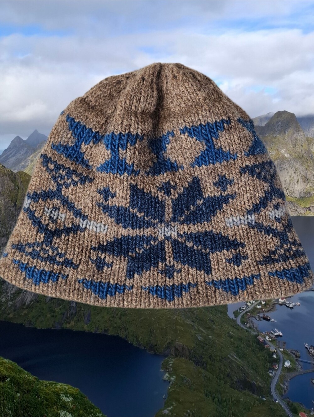 Handknit Handmade Unisex Wool Hat Snowflake Nordic Star geometric design